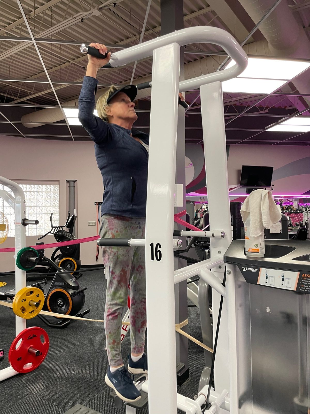 Member training at Ladies Super Fitness
